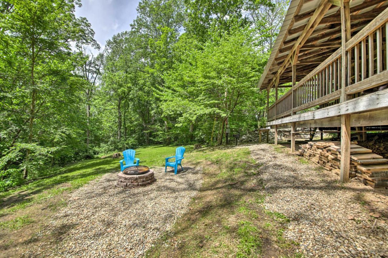 Waters Edge Retreat With Deck On Patoka Lake! Taswell Екстериор снимка