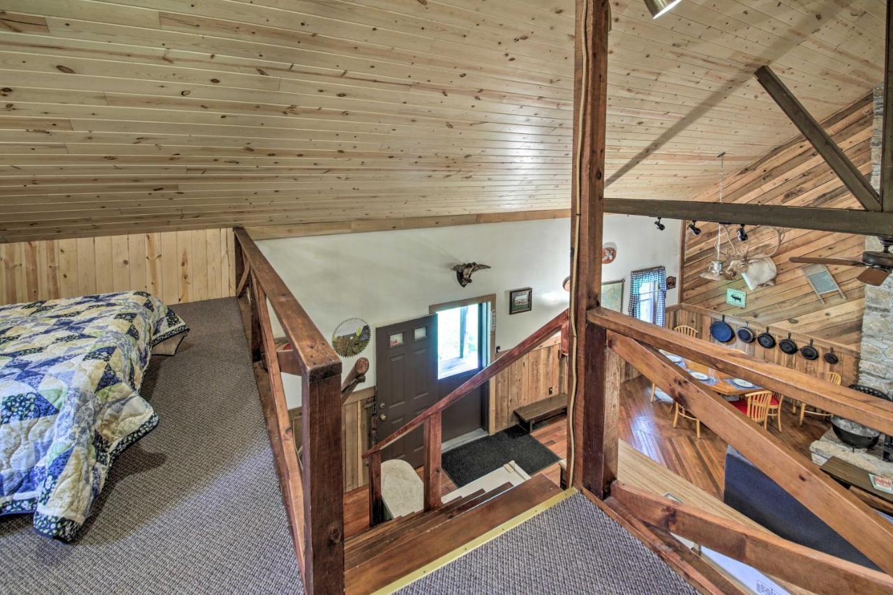 Waters Edge Retreat With Deck On Patoka Lake! Taswell Екстериор снимка
